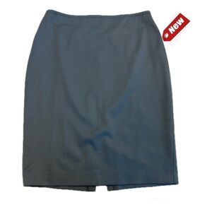 St. John Holt Renfrew gray silk pencil skirt 6 NWT business professional career
